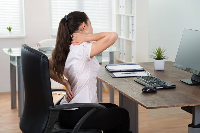 Neck and Shoulder Pain from Computer Work Solutions: Ergonomic Guide